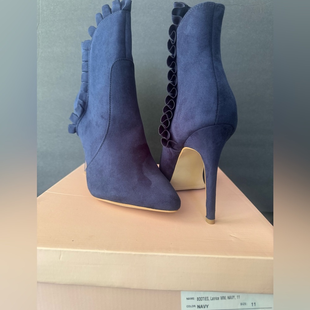 JustFab Booties Latrice Navy Size 11